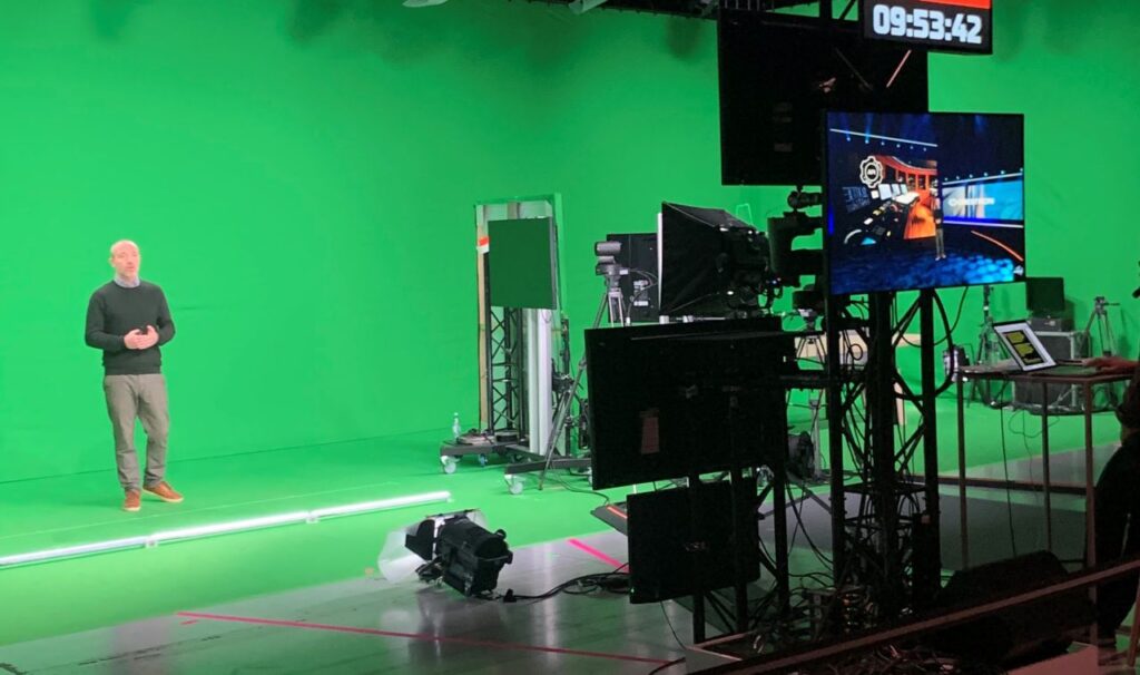 Sports & Entertainment
